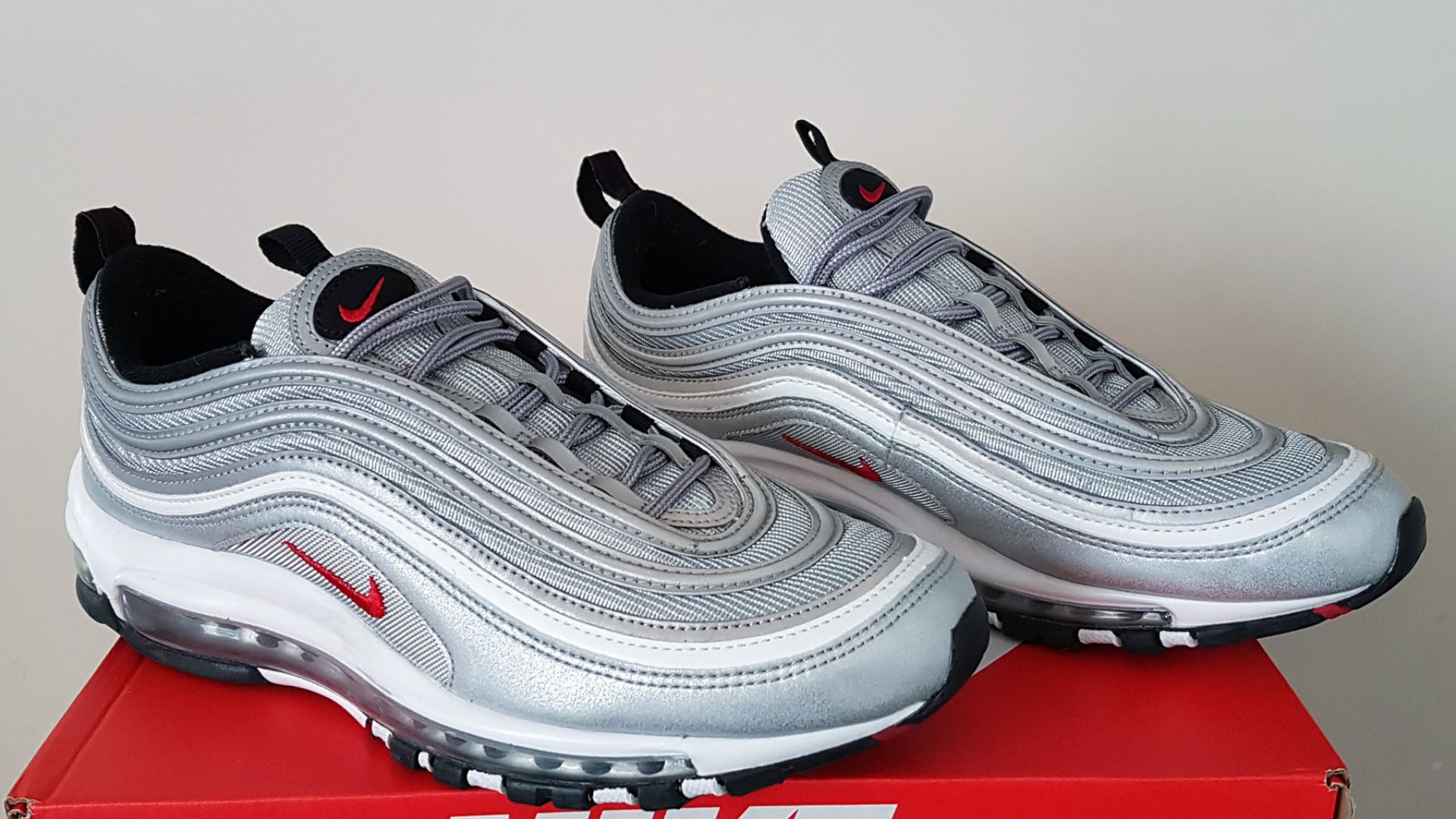 File:Air Max 97.jpg