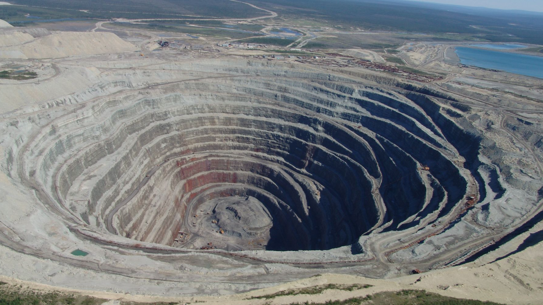 File:Udachnaya pipe.JPG