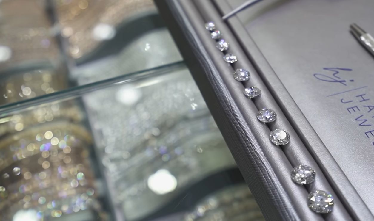 Natural Diamonds vs Lab Grown