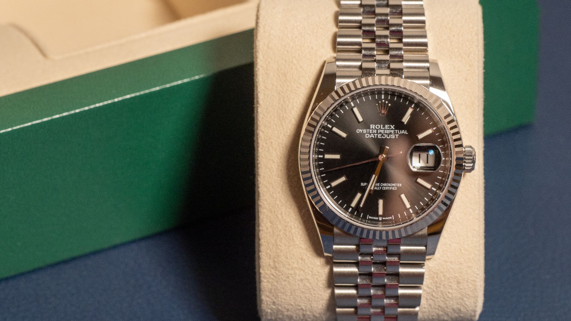 File:Rolex Datejust 36 - On Display (50826140918).jpg