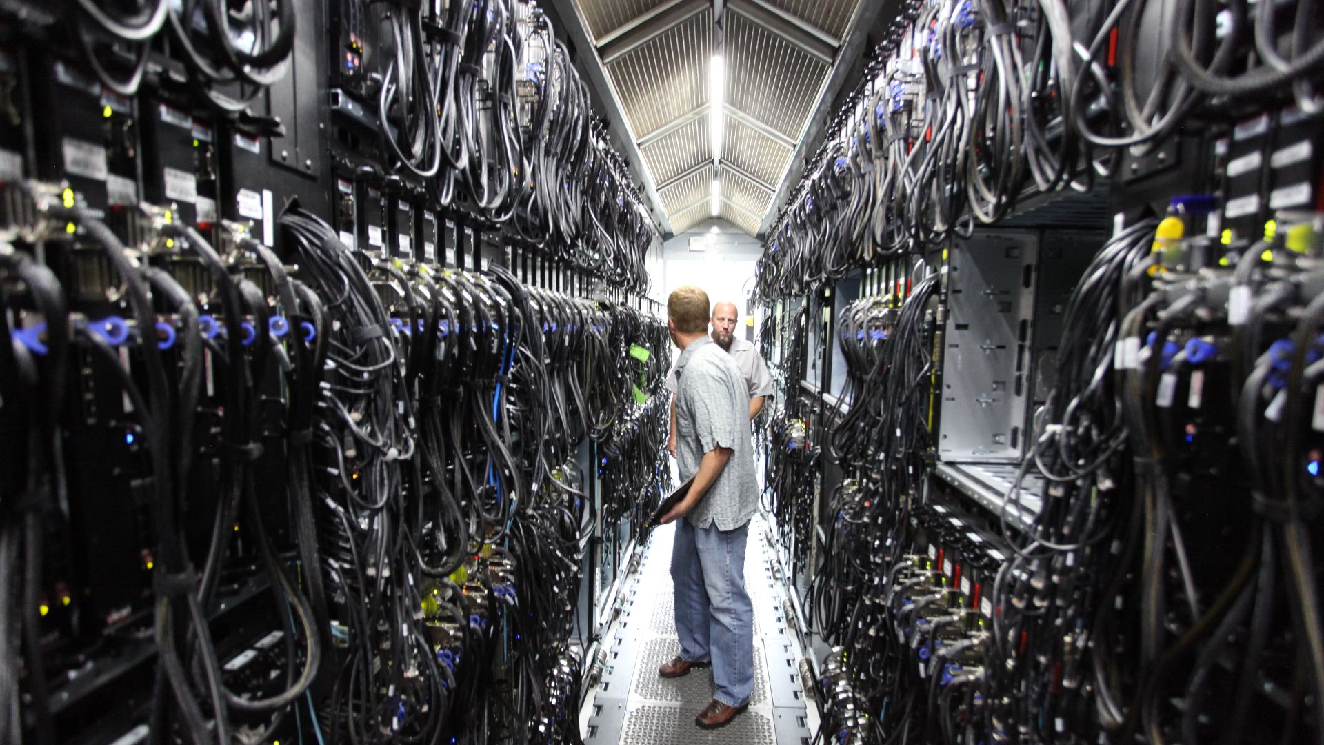 File:Microsoft Bing Maps' datacenter - Flickr - Robert Scoble.jpg