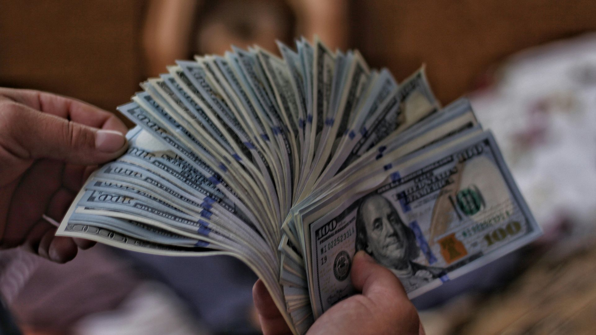 100 US dollar banknotes