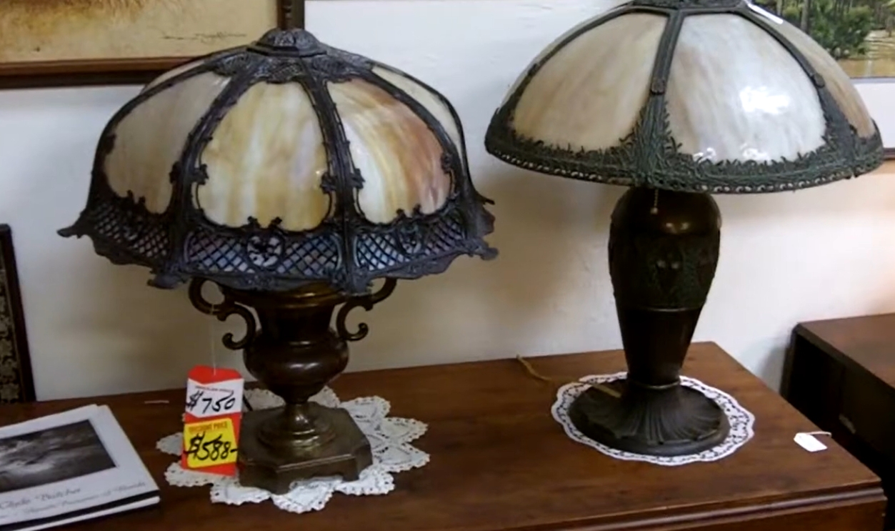 Handel Slag Glass Lamp (1910s)