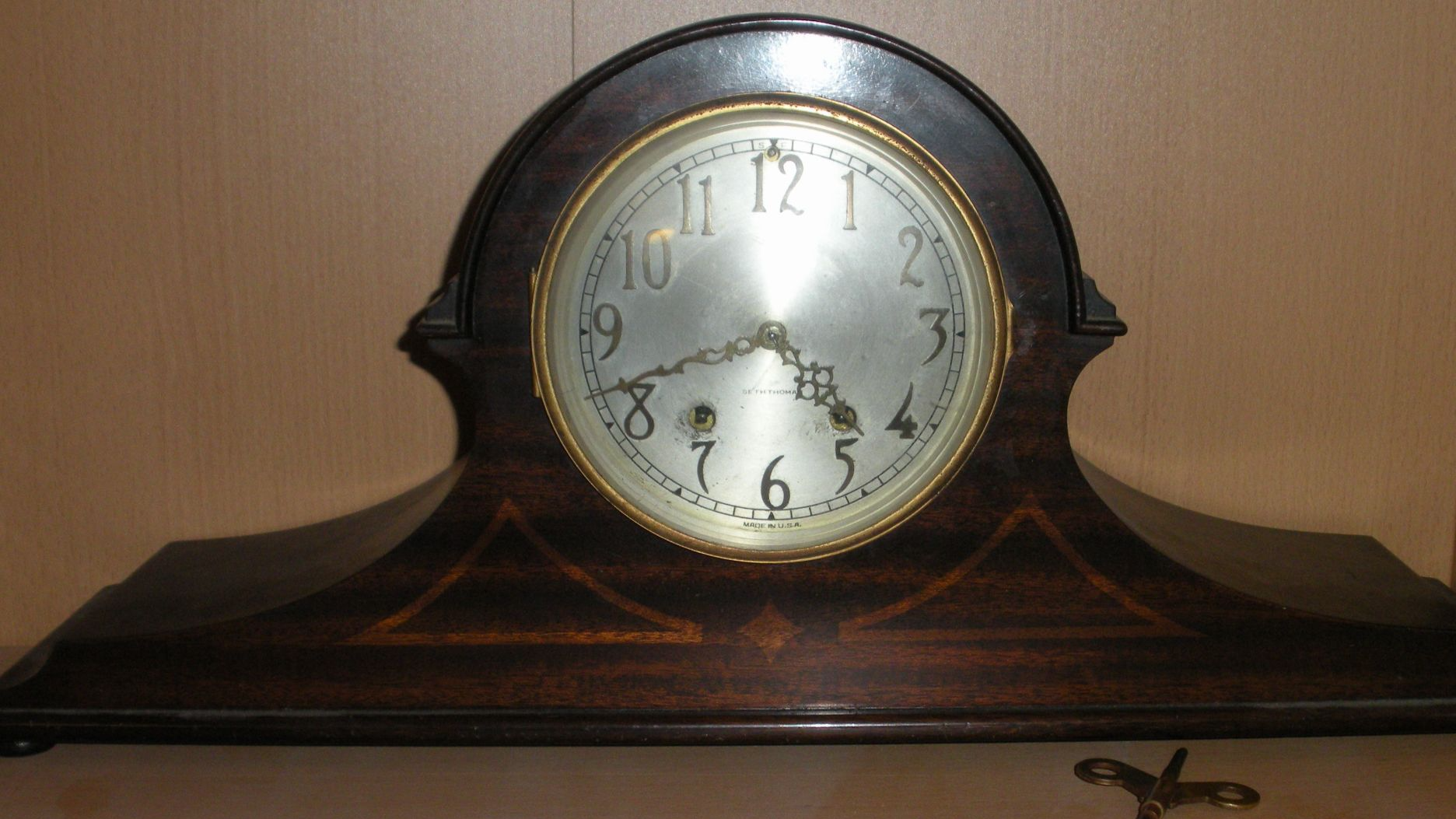 File:Seth Thomas tambour mantel clock ca. 1930.jpg