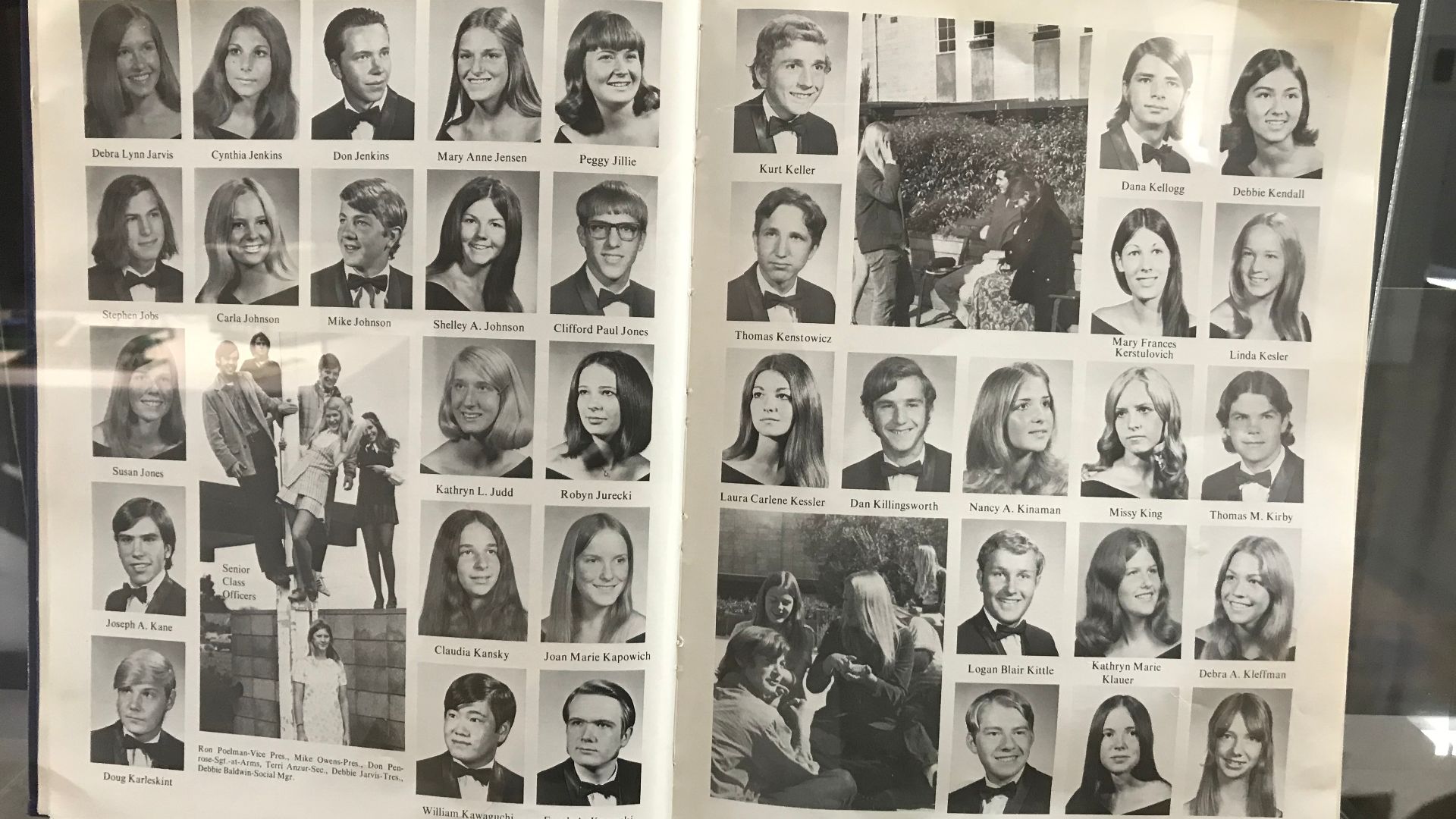 File:Apple Museum Yearbook 3.jpg