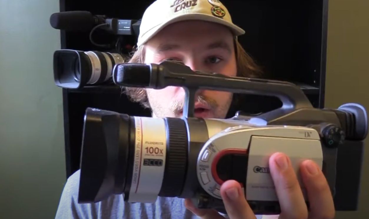 Canon GL1, Compact Three-CCD Classic