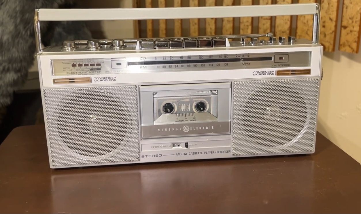 GE 3-5285A Slimline Portable