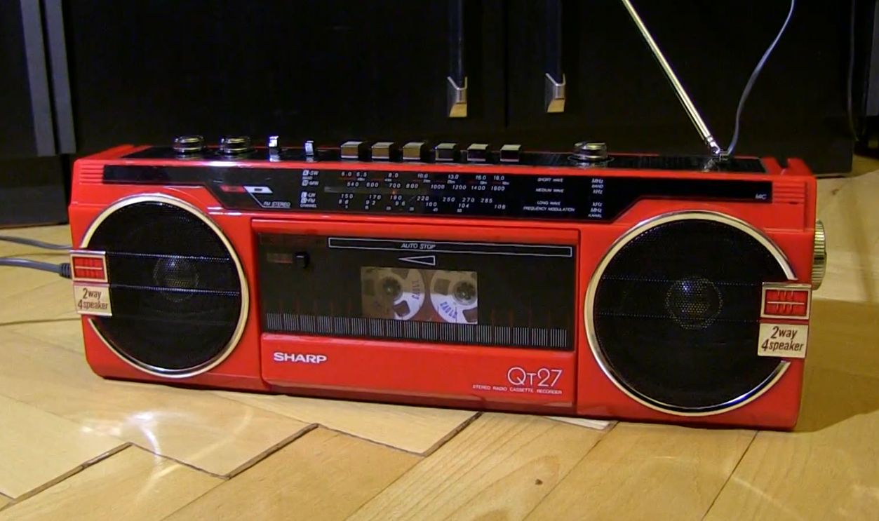 Sharp QT-27 Mini Boombox