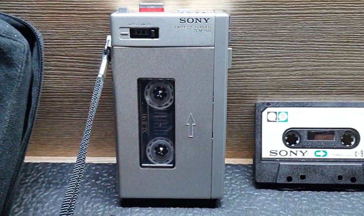 Sony TCM-600 Cassette-Corder