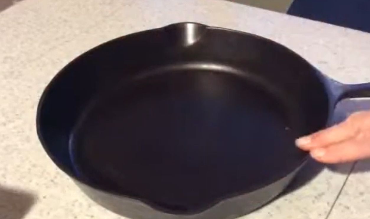 Griswold No. 10 Slant Logo