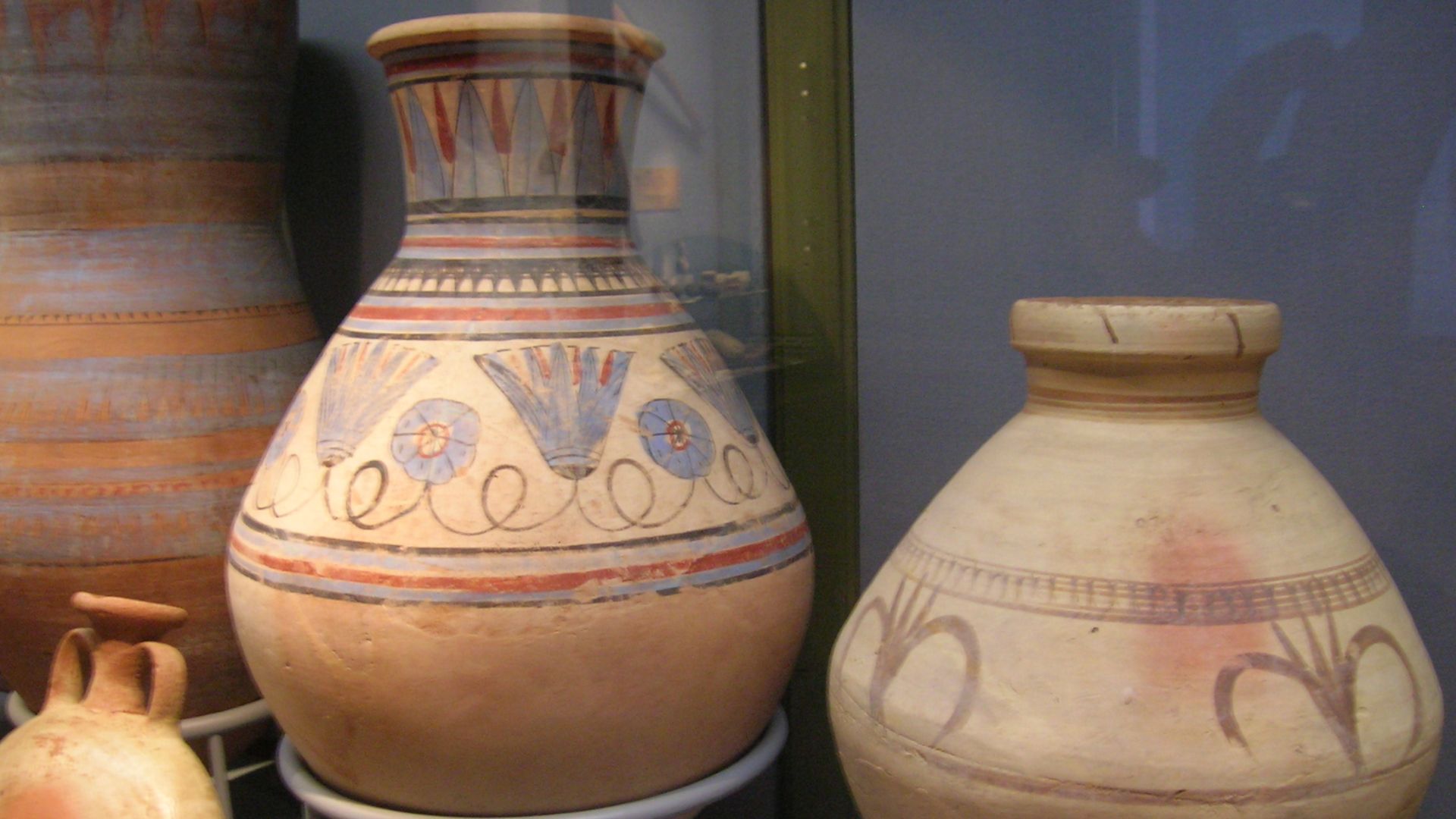 File:Egyptian vases.jpg