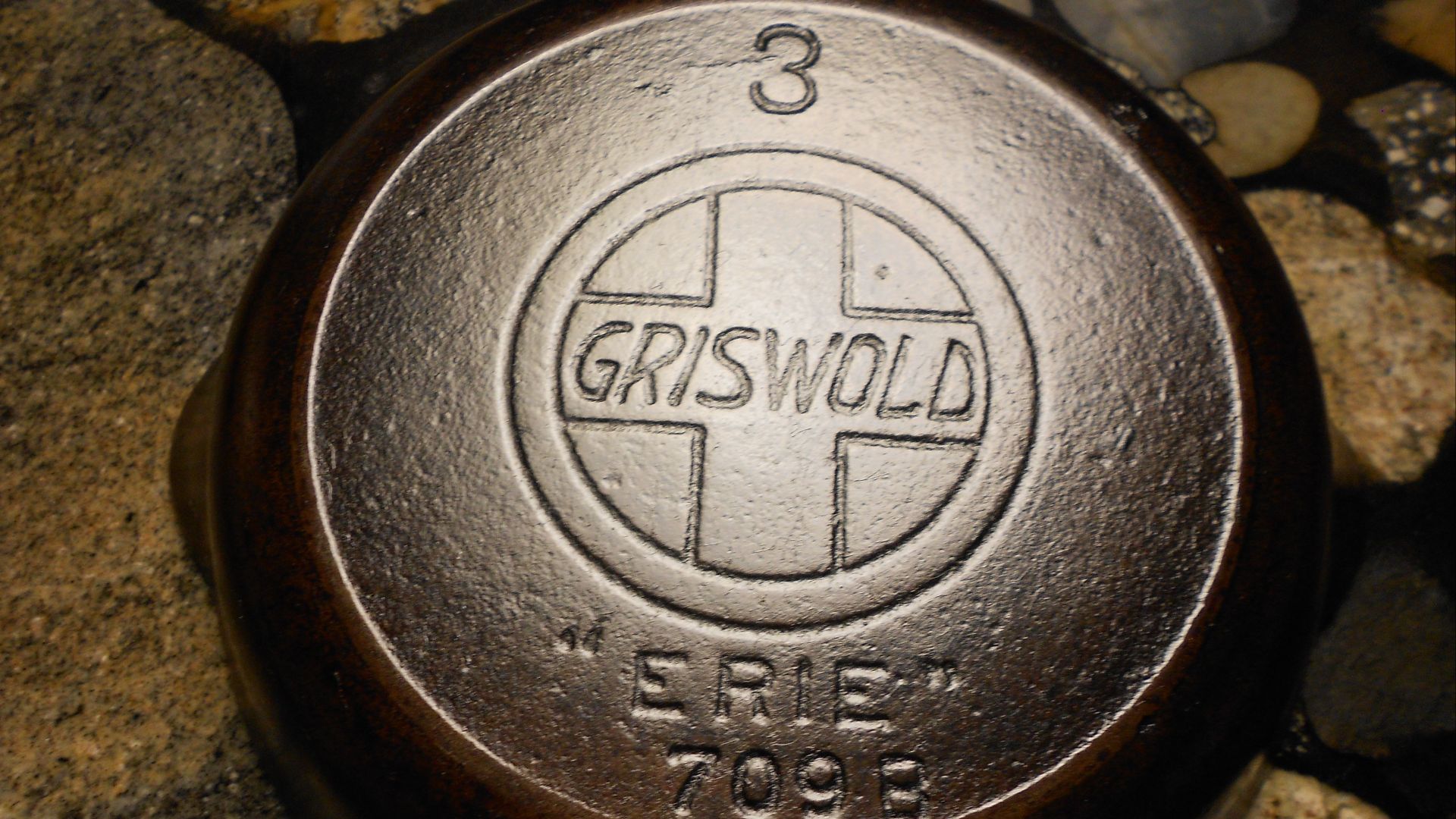 File:Griswold-Slant-Logo.jpg