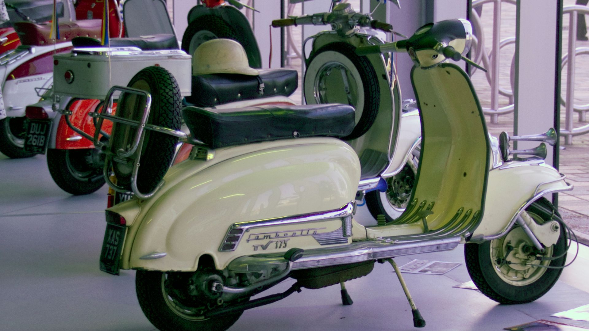 File:Lambretta TV175 (3931939742) (2).jpg