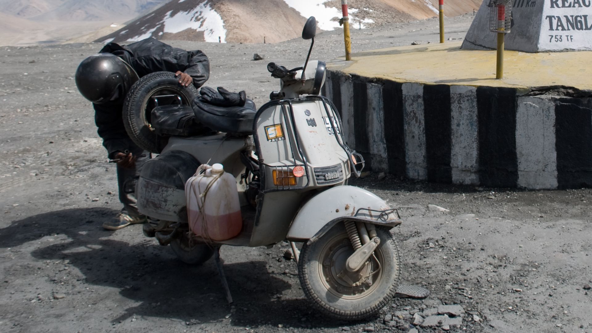 File:Bajaj Chetak.jpg