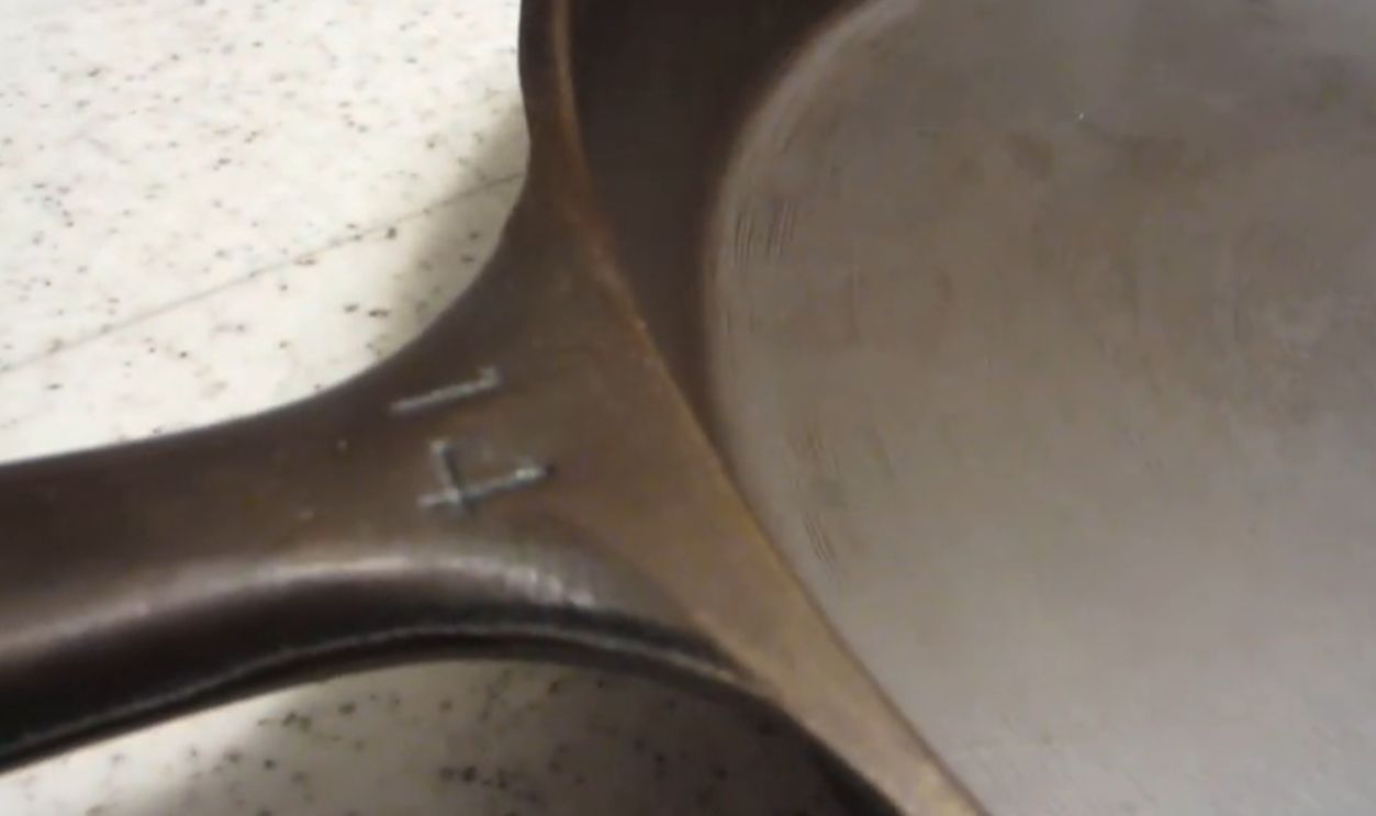 Griswold No. 14 Slant Logo