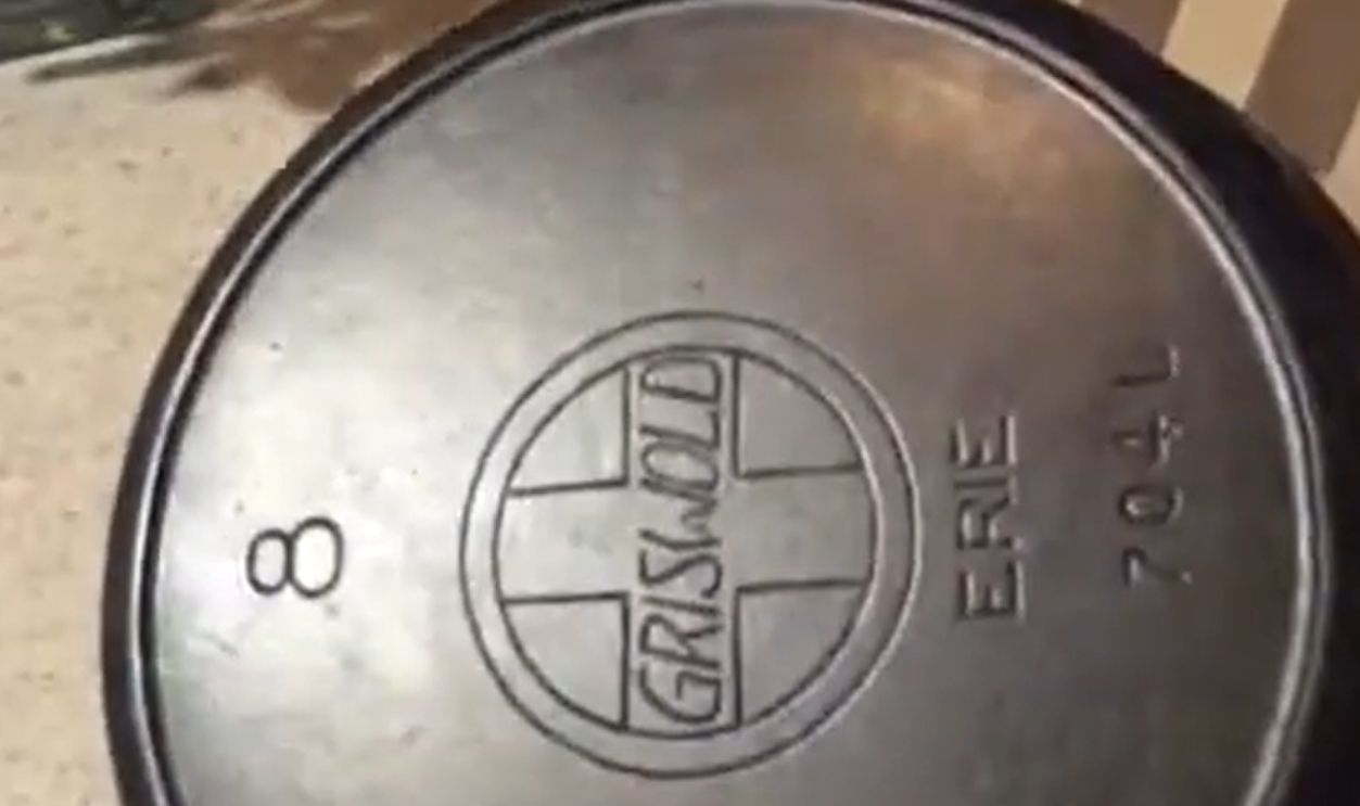 Griswold Slant Logo No. 8