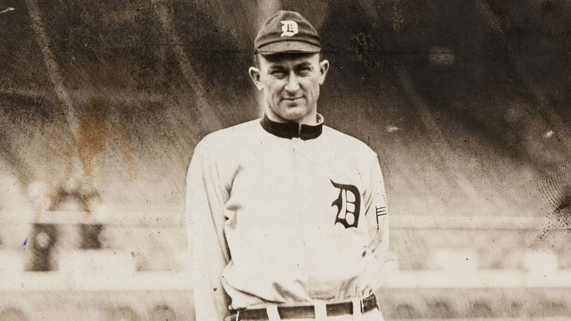 File:1917 Ty Cobb gives middle finger by Bain.jpg