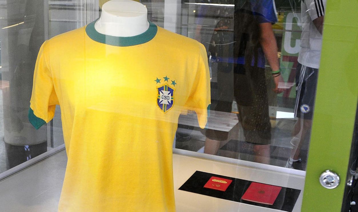 Pelé’s World Cup Jerseys
