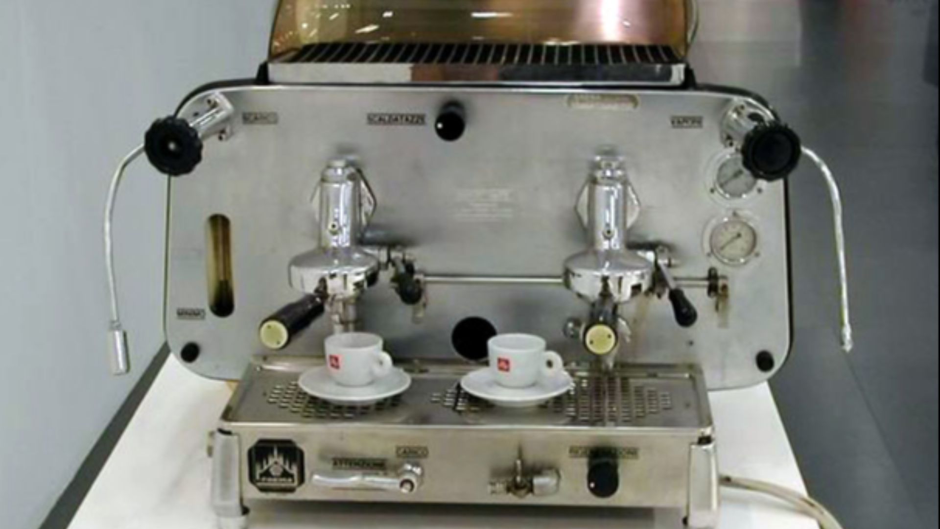 File:Faema E61 - 1961.jpg
