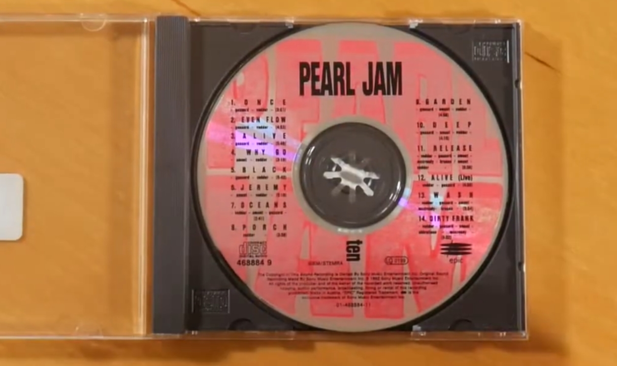 Pearl Jam – Ten (Target Longbox Version)