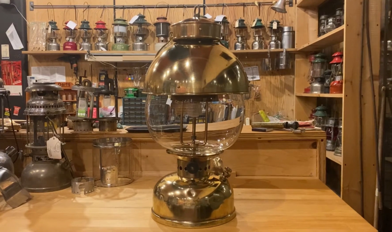 Coleman Arc Lantern (1914)