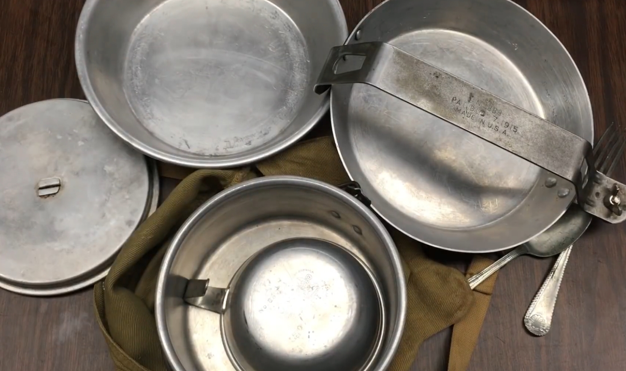 Boy Scouts Official Mess Kit (1940s)