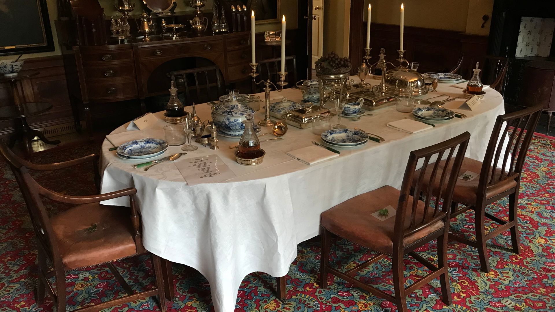 File:Dining table, National Trust for Scotland, Georgian House, Edinburgh.jpg