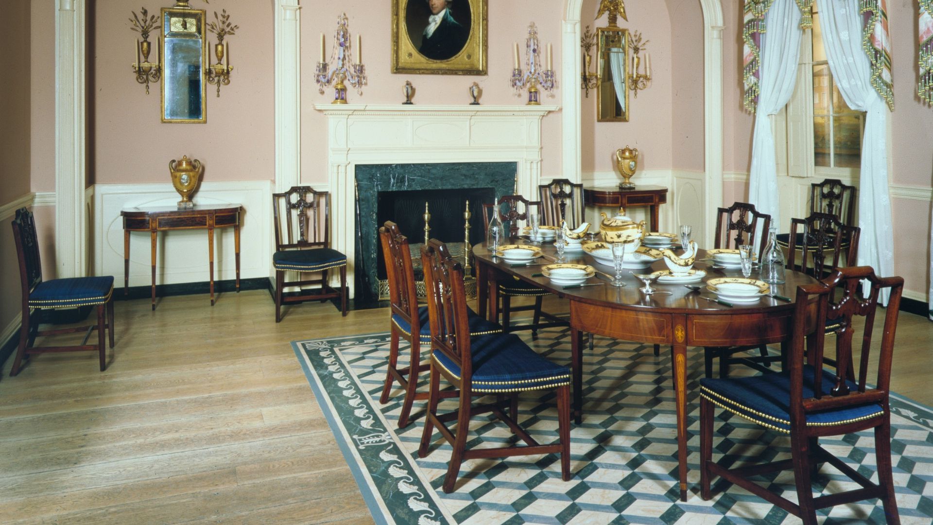 File:Mantel from Drawing Room of the Craig House, Baltimore, Maryland MET ADA3747.jpg