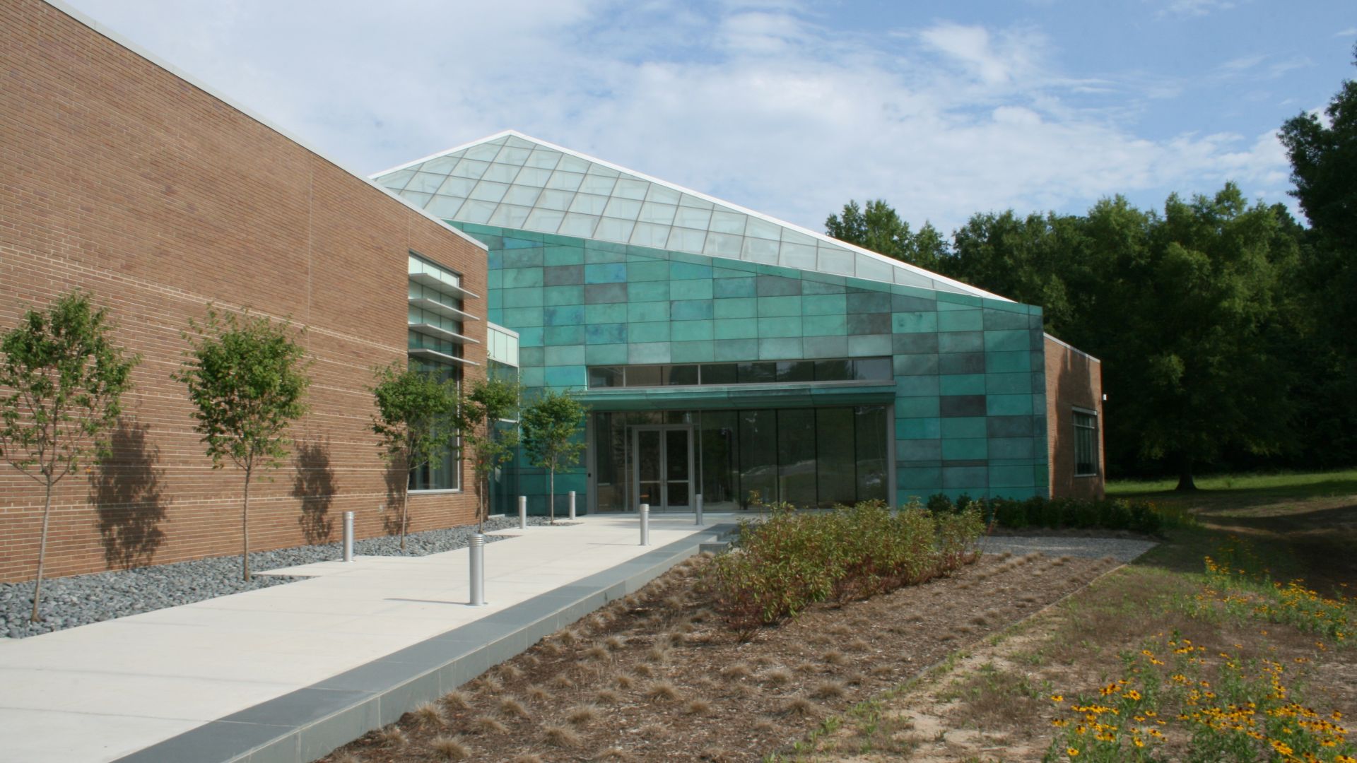 File:2008-07-25 Research Triangle Park Headquarters.jpg