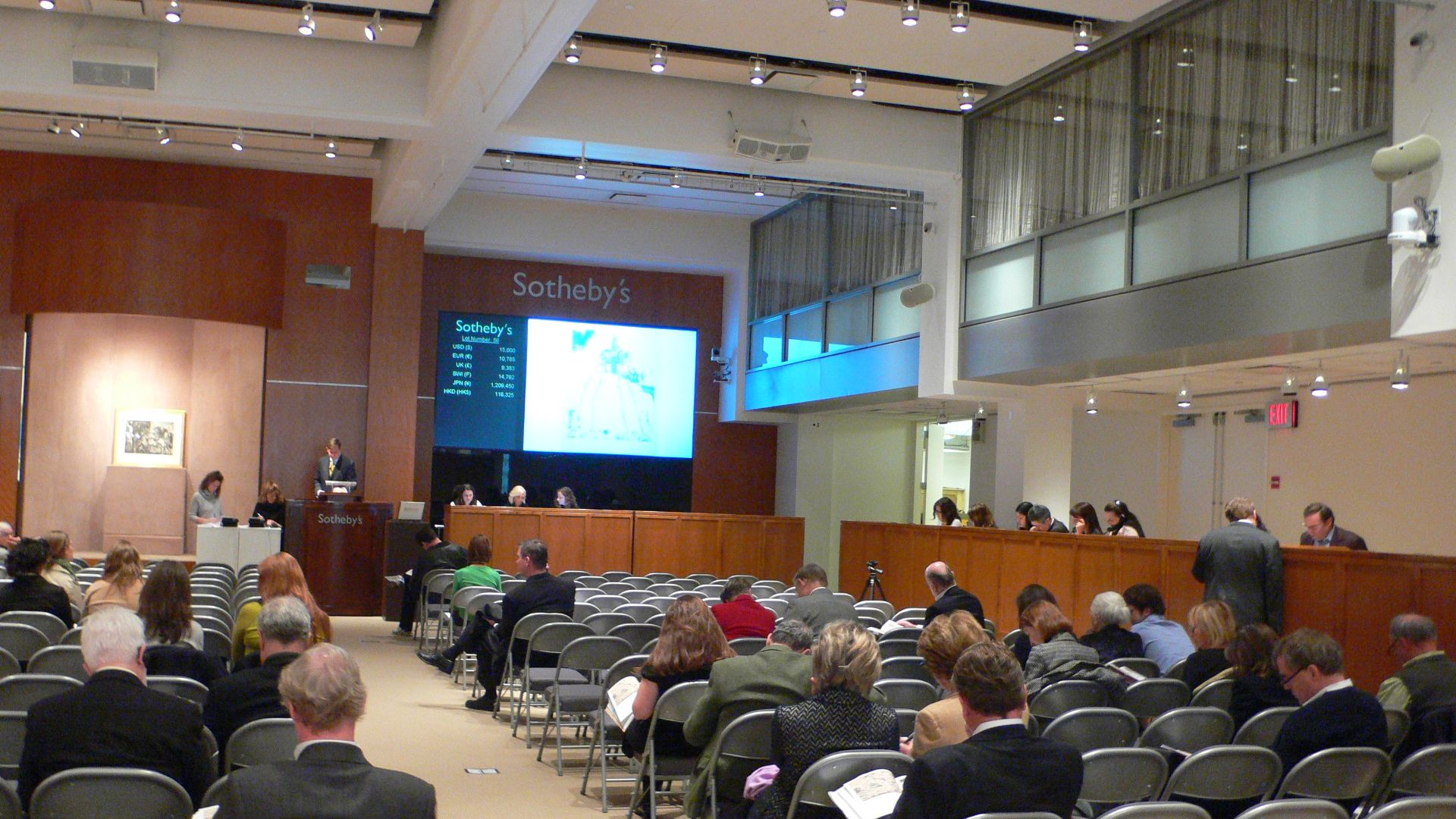 File:The auction hall at Sotheby's.jpg