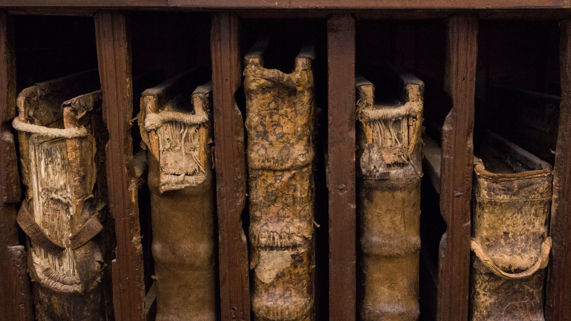 File:Ancient books - 27651986265.jpg