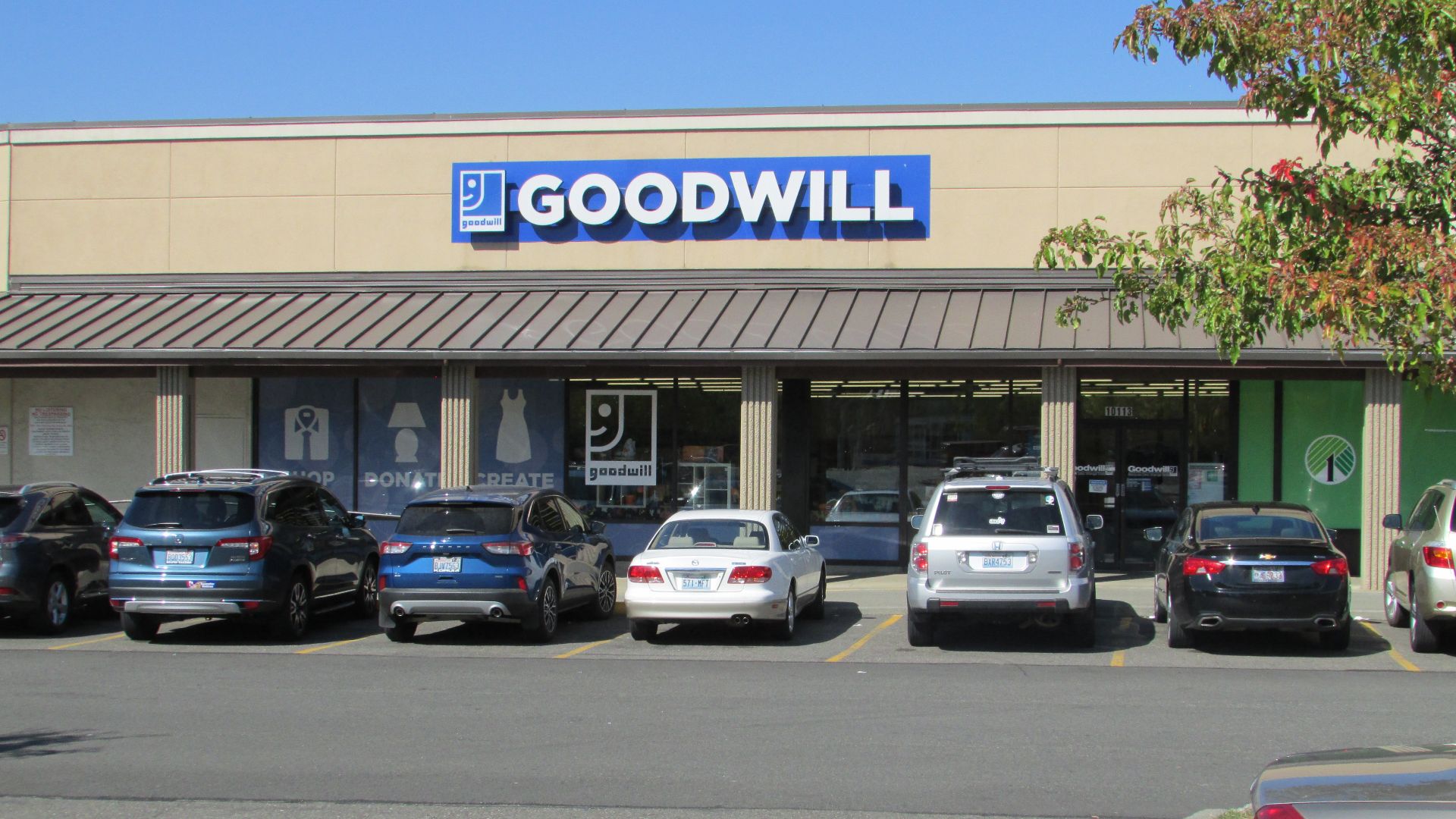 File:Goodwill Graham Sq 7361.jpg