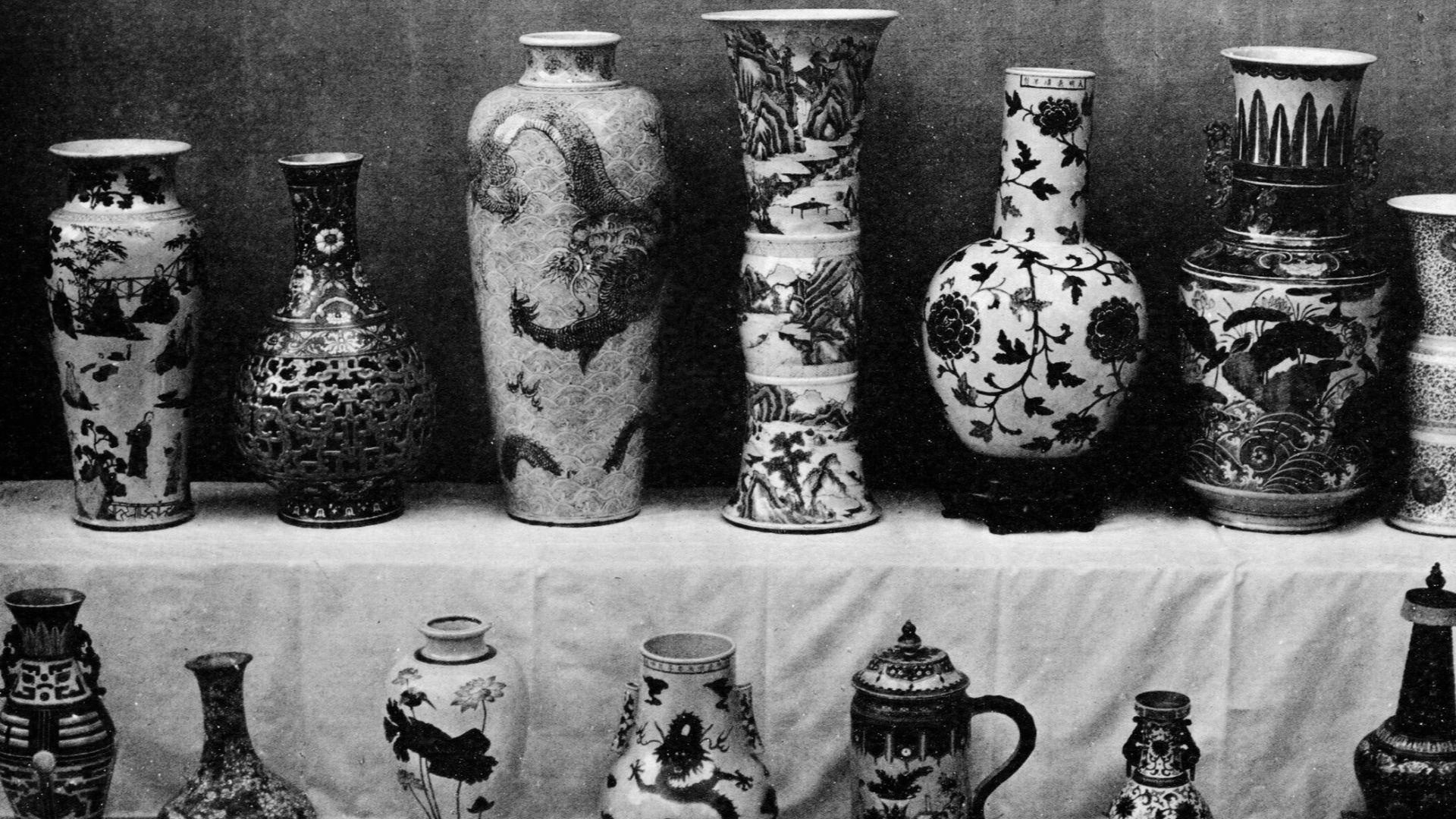 File:ANCIENT CHINESE PORCELAIN WARE.jpg