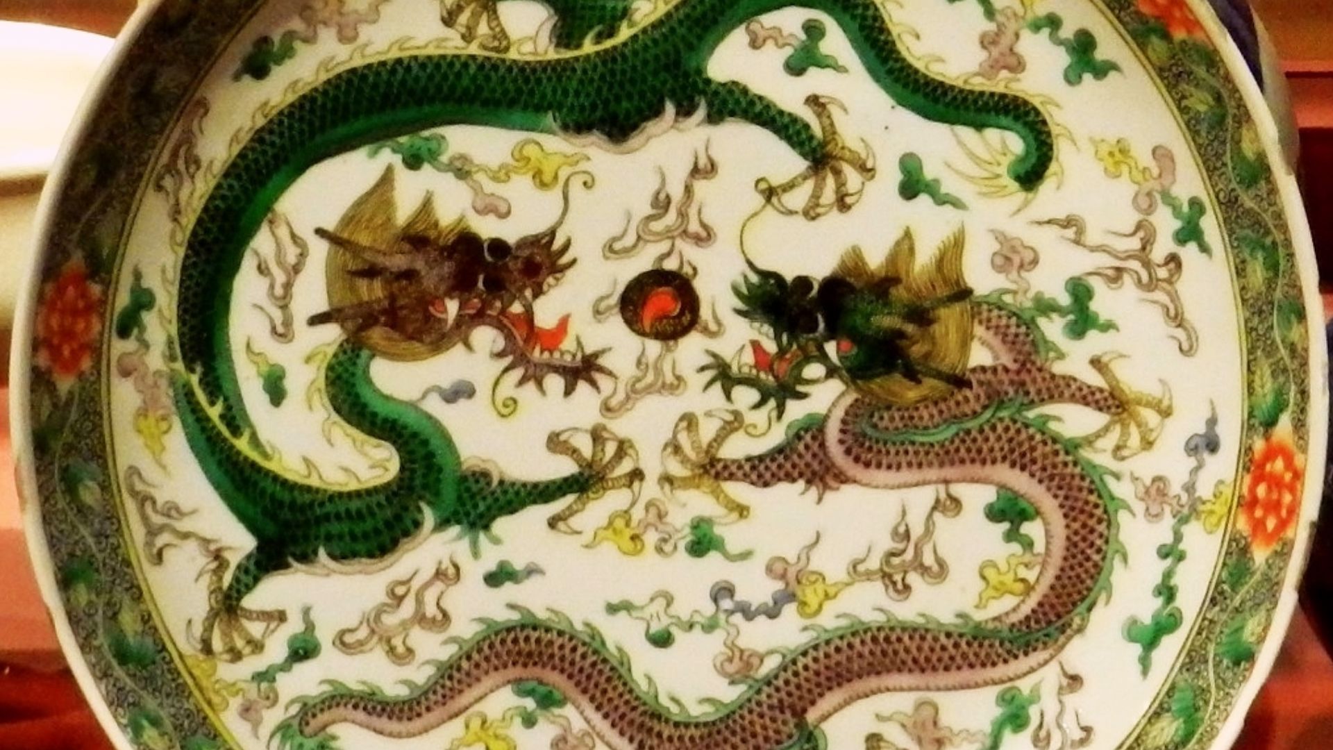 File:Qing Dynasty Dish with dragons.jpg