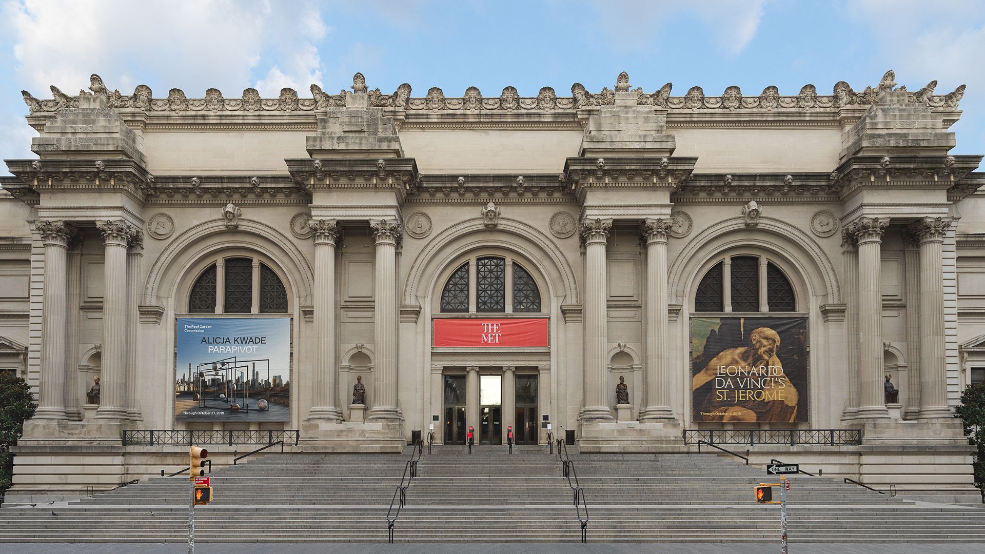 File:Metropolitan Museum of Art (The Met) - Central Park, NYC.jpg