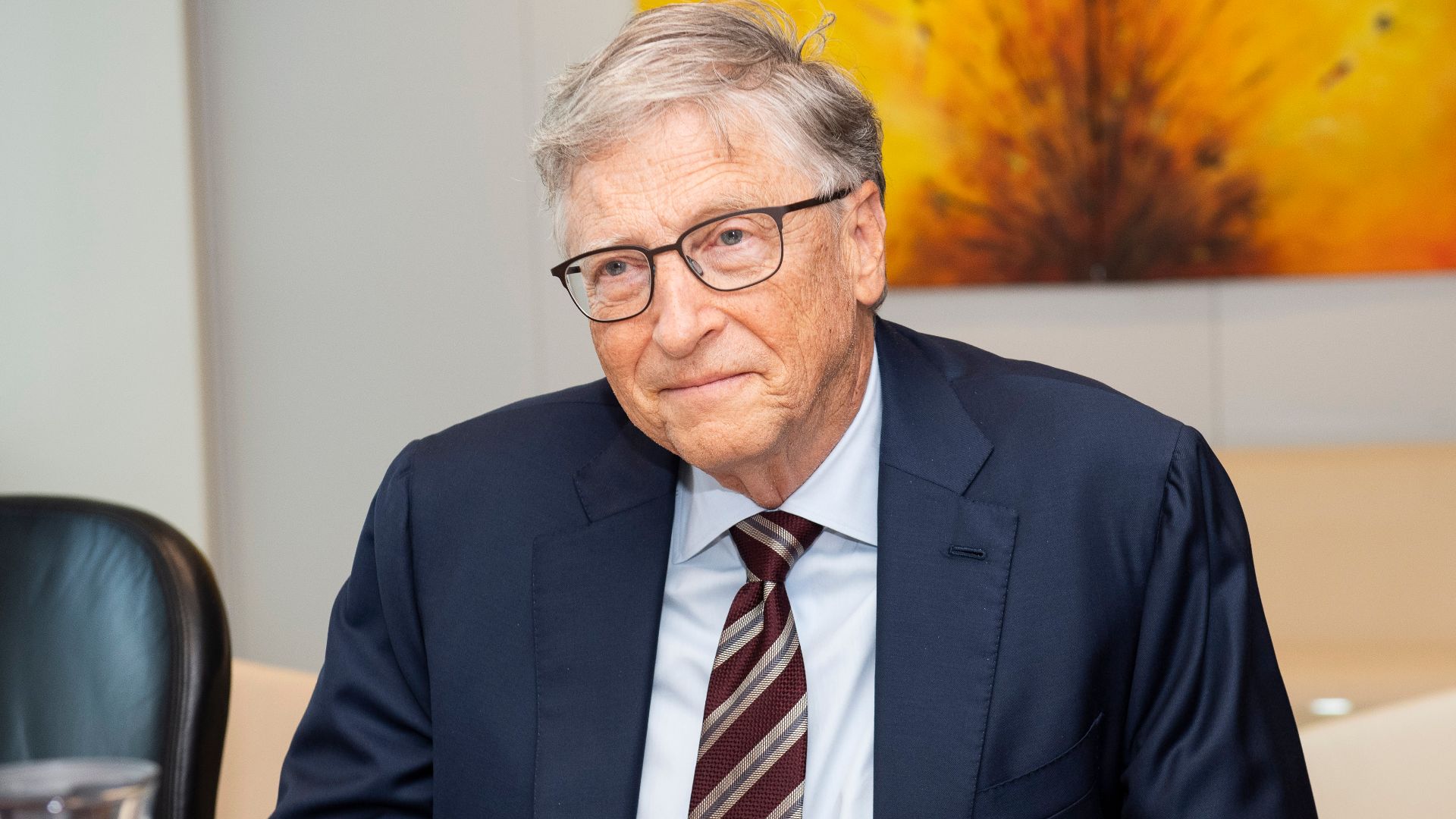 File:Visit of Bill Gates to the European Commission - P062021-967902.jpg