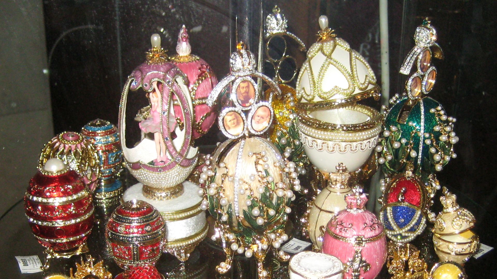 File:Faberge eggs souvenirs 01 by shakko.jpg