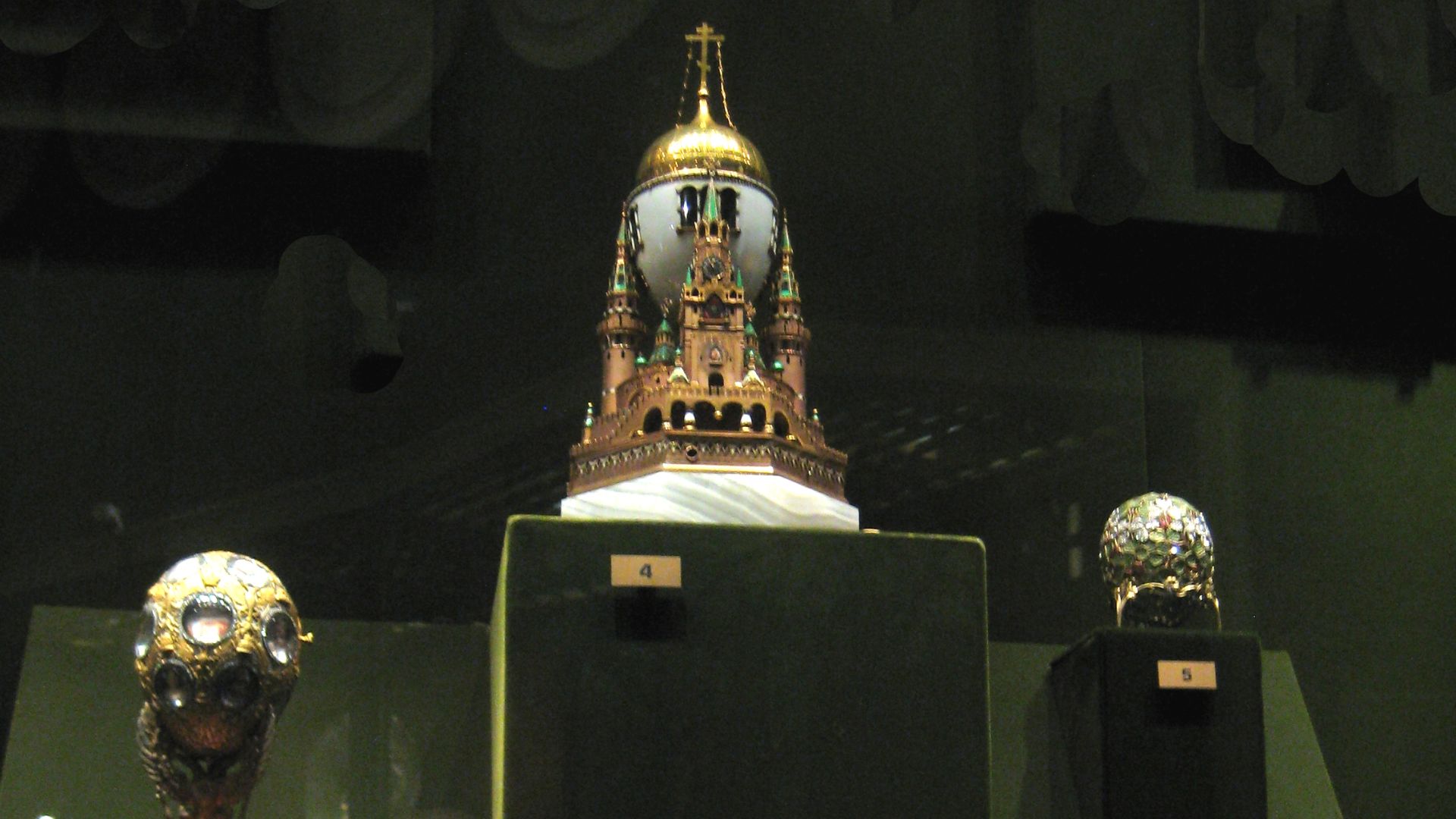 File:Faberge eggs in Kremlin Armoury 01 by shakko.jpg