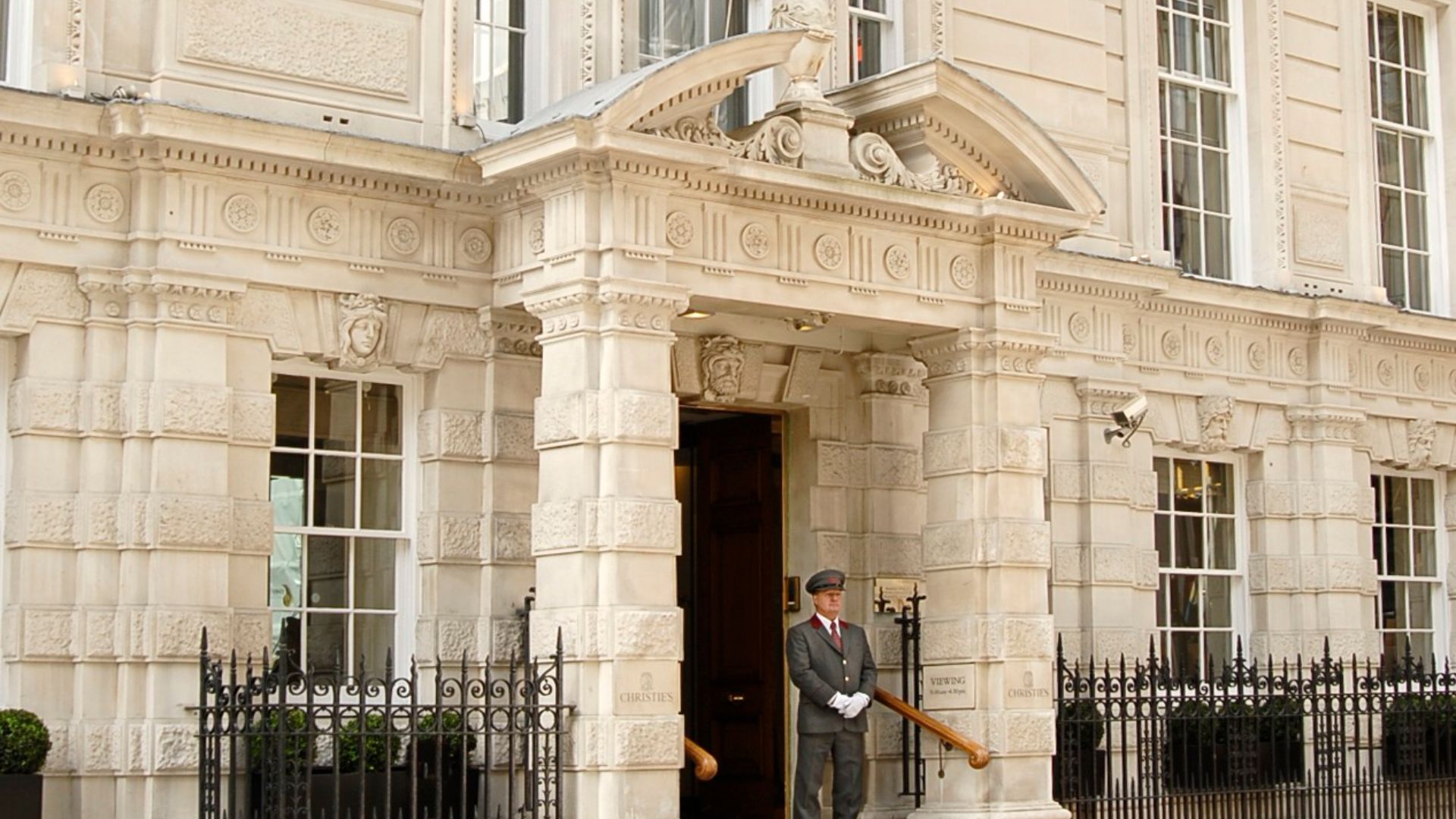 File:Christie's King Street.jpg