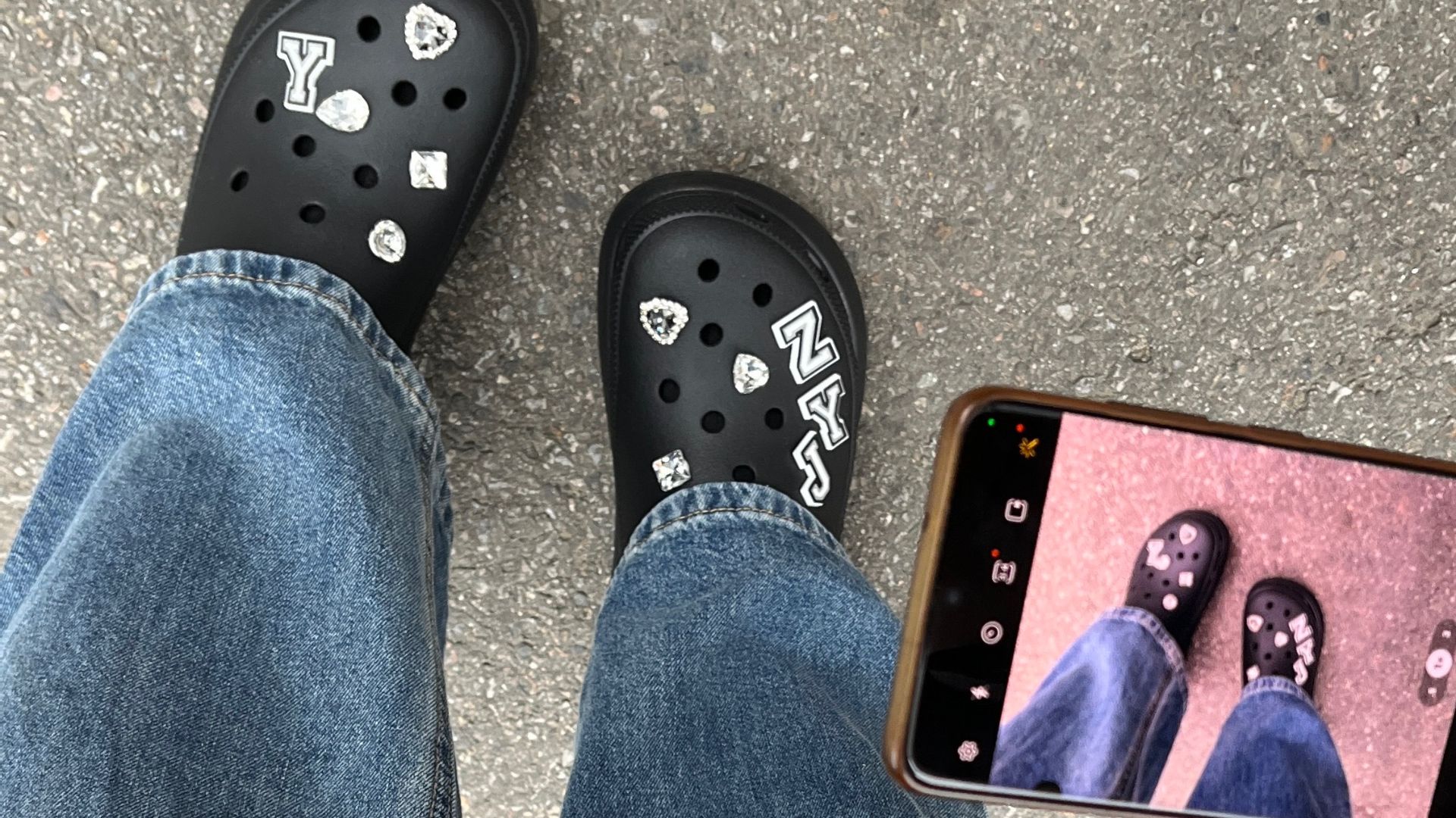 File:Crocs sandals.jpg