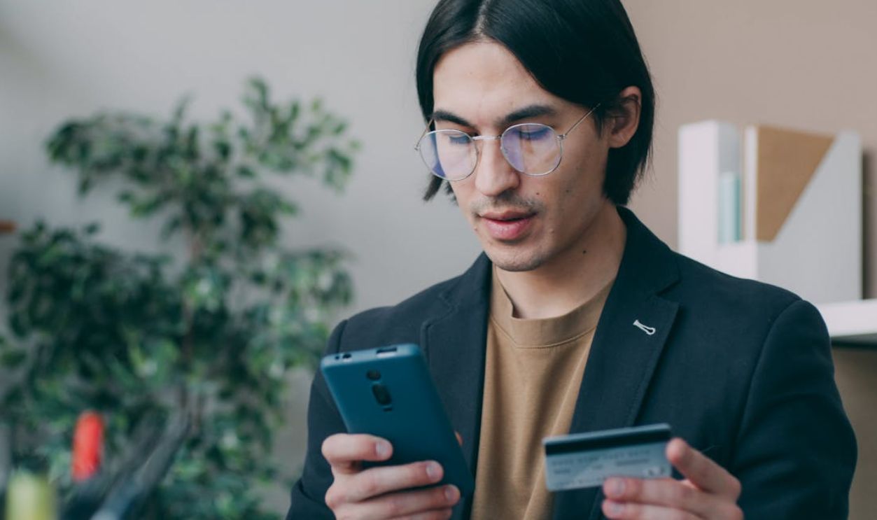 How Pretax Contributions Work Inside A 401(k)