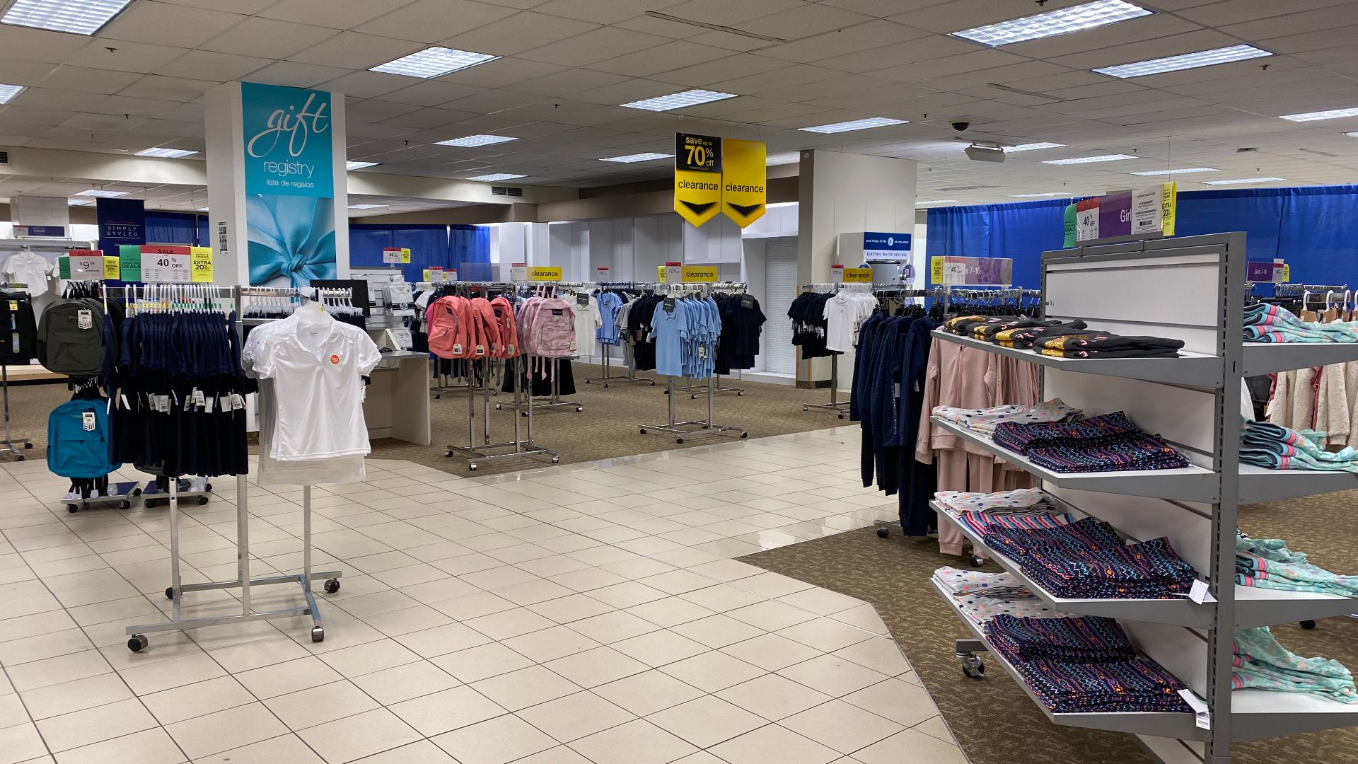File:Sears Coral Gables (Miami, Florida) still open 19 March 2022 - 11.jpg