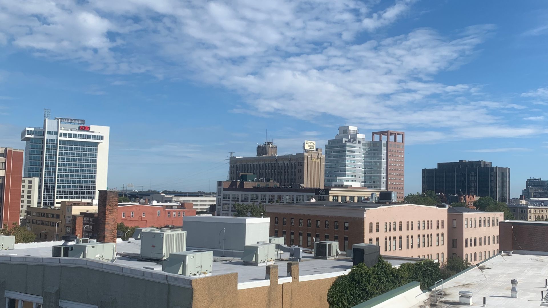 File:Downtown Bridgeport, October 2021.jpg