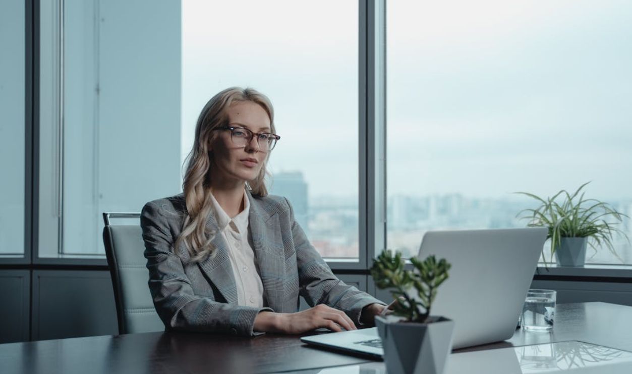 The Example Of A High-Earning Worker