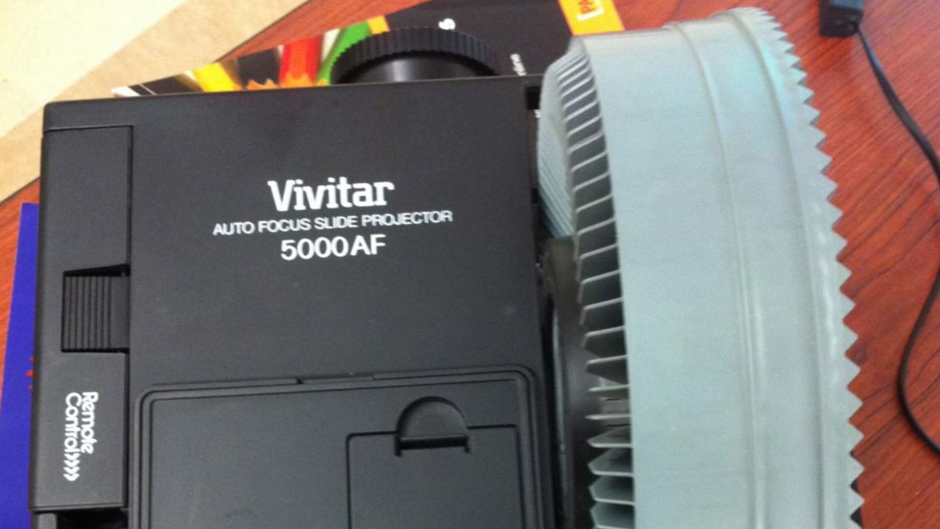 File:Vivitar Slide Projector (6577389105).jpg