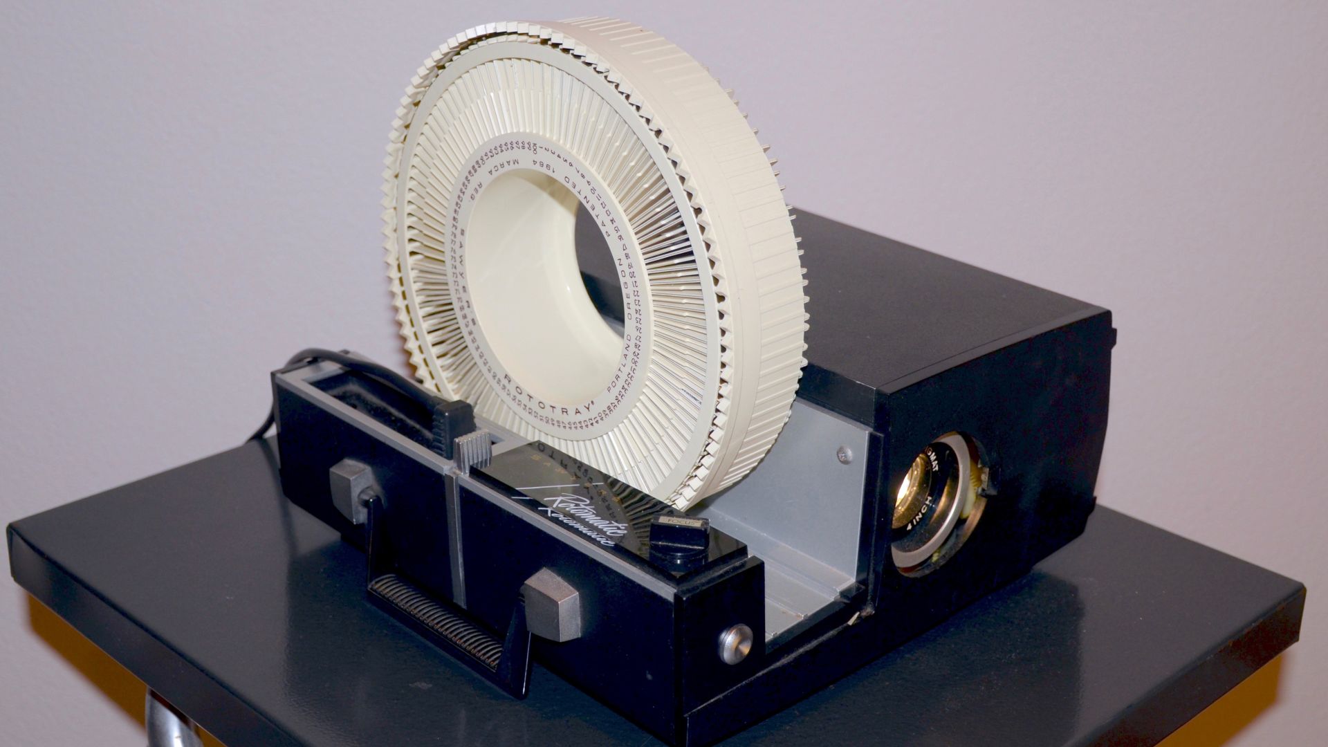File:Sawyer's Rotomatic slide projector.jpg