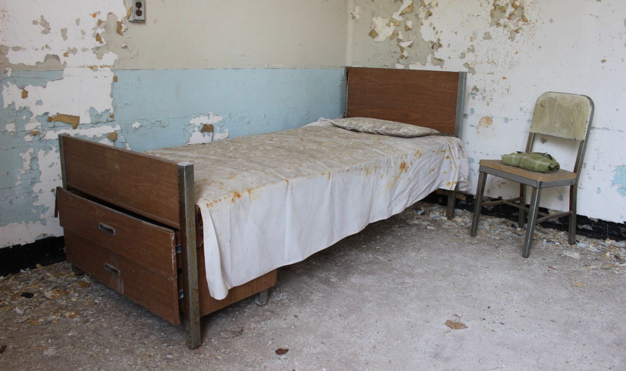 Never Hosting Friends