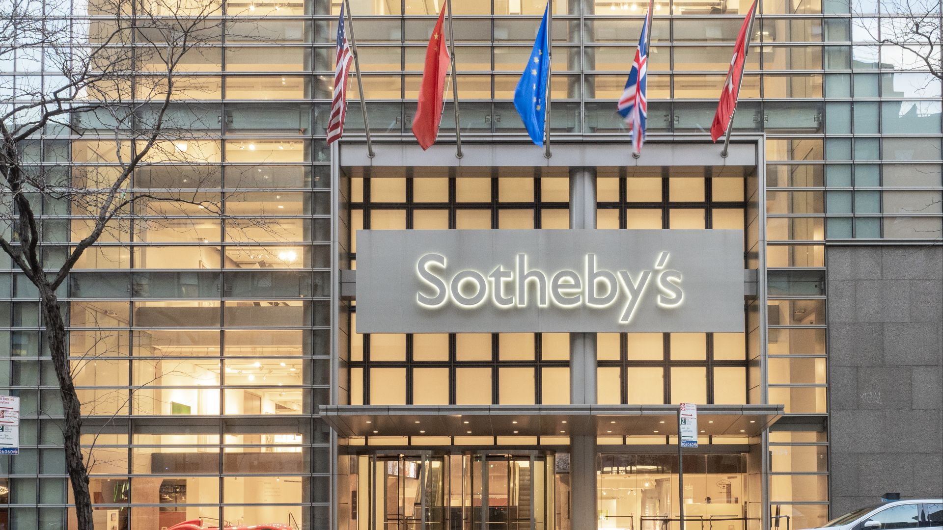 File:Sotheby's (51921999492).jpg