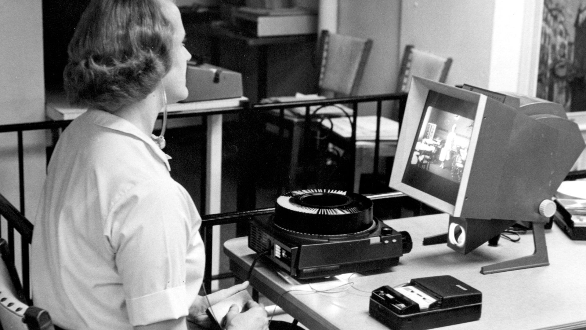 File:Slide Projector (MSA) (20924378286).jpg