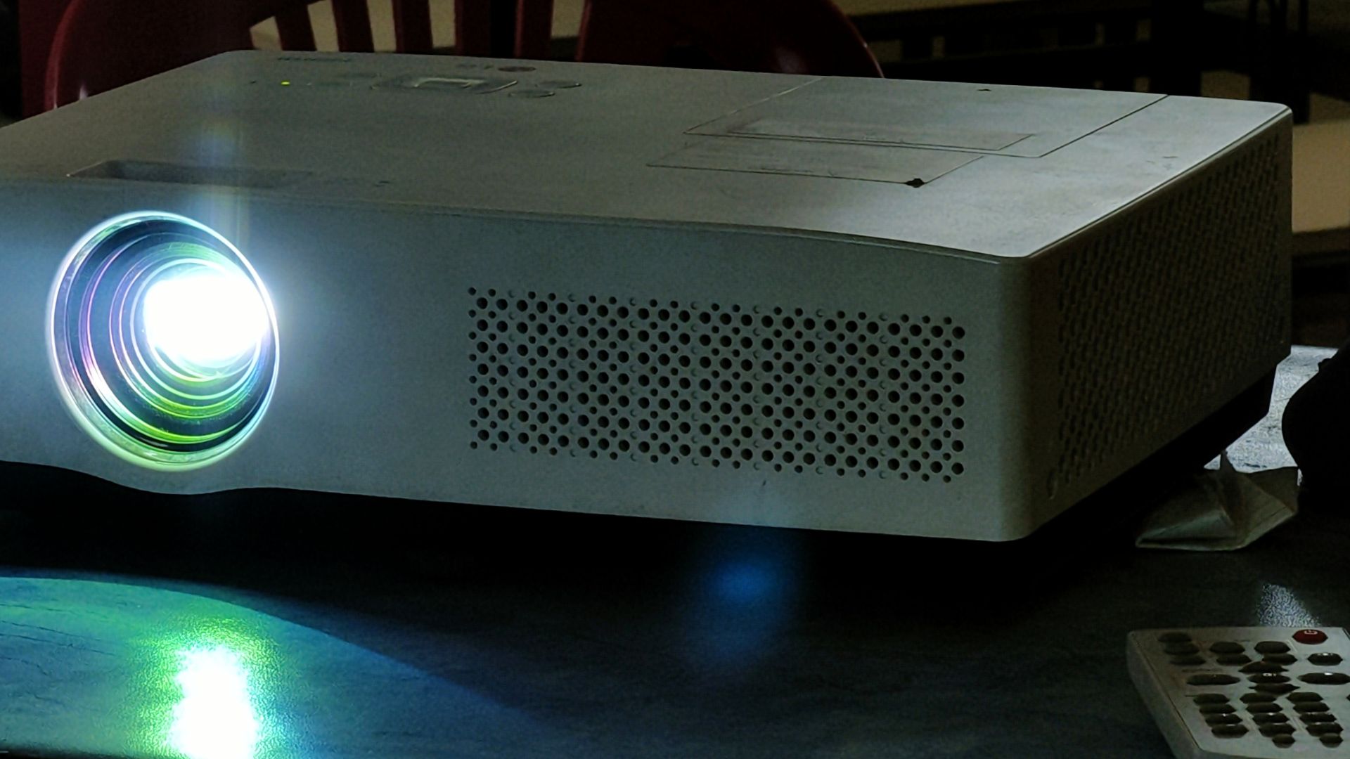 File:LED Projector machine.jpg